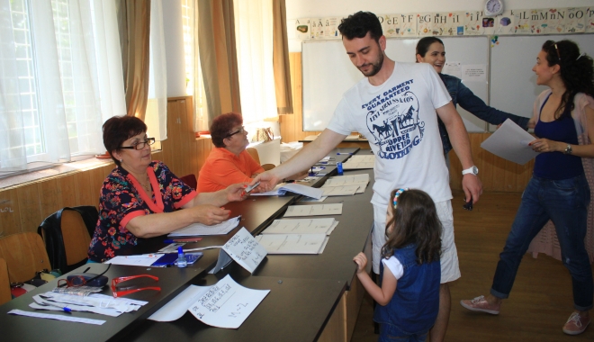 Alegeri locale. Câți români au votat până la ora 15.00 - alegeri201678-1465132771.jpg