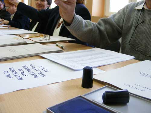 Se desemnează președinții birourilor electorale din Constanța - alegeriparlamentare11-1333965570.jpg