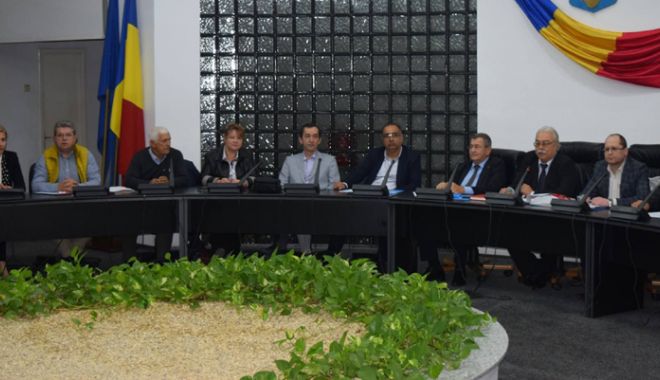 Alegeri la UDTR. Inginerul Fedbi Osman, reales președinte - alegeriudtr1-1540223519.jpg