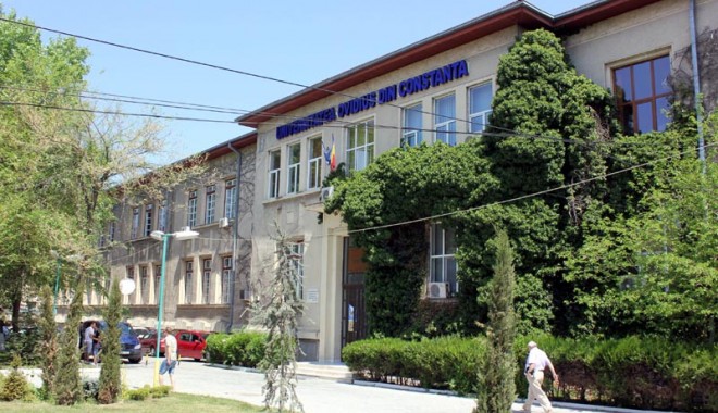 Științe Economice, specializarea cea mai căutată în prima zi - alegeriuniversitateaovidius7-1342453880.jpg