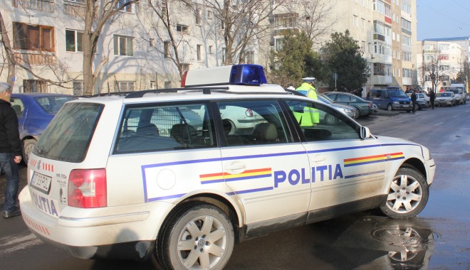 Alertă cu bombă la FISC. Două clădiri au fost evacuate - alerta-1386750115.jpg