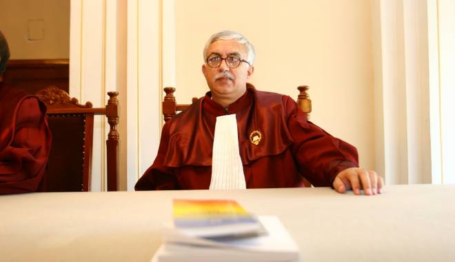 Aleșii ar putea scăpa de incompatibilitatea ANI - alesiiarputea-1418126129.jpg