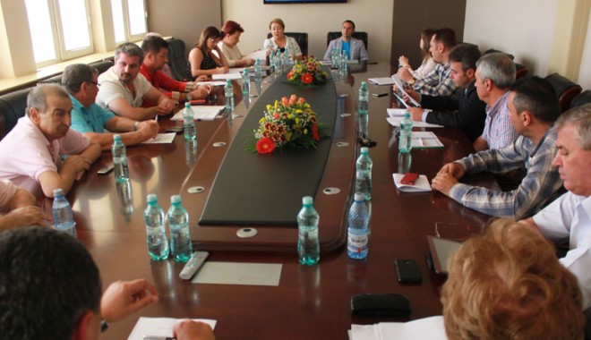 Aleșii locali din Mangalia, convocați la ședință - alesiilocaliconsilieriidinmangal-1407522367.jpg