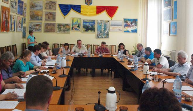 Aleșii locali  din Medgidia  se reunesc în ședință - alesiilocalidinmedgidia-1450197510.jpg