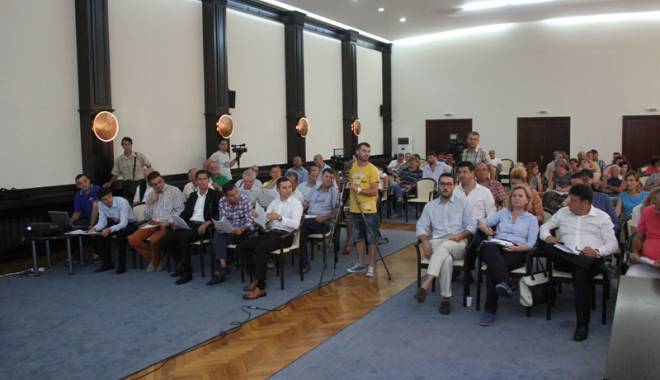 Consilierii constănțeni, înapoi la treabă! Astăzi se ține ședința de Consiliu Local! - alesiilocalisereunescsedintacons-1444730201.jpg