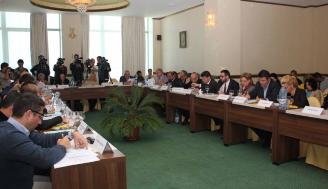 Constanța are un nou cetățean de onoare. Iată cine a fost desemnat - alesiilocalivormajora1423401248-1450442977.jpg