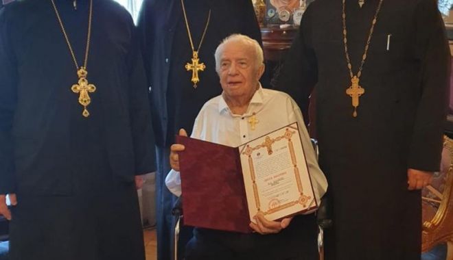 Fiul lui Alexandru Arşinel dezvăluie că actorul este internat într-un cămin de vârstnici: "Tata nu se mai poate deplasa"