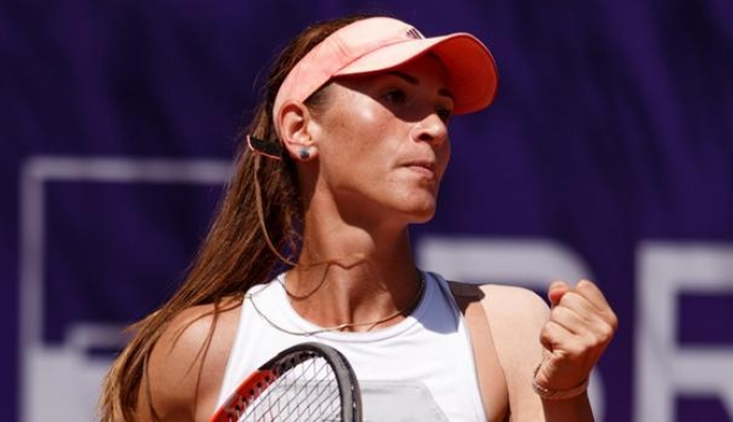 Tenis / Alexandra Cadanțu, calificată în semifinalele turneului WTA de la Bol - alexandracadanu-1497023974.jpg