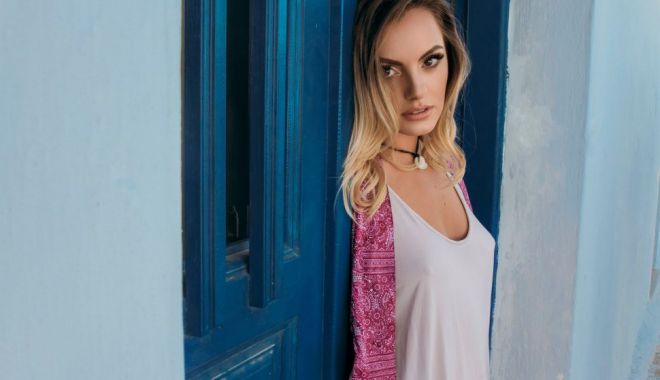 Cântăreața Alexandra Stan, dosar penal după un accident cu un taxi - alexandrastan-1563555720.jpg