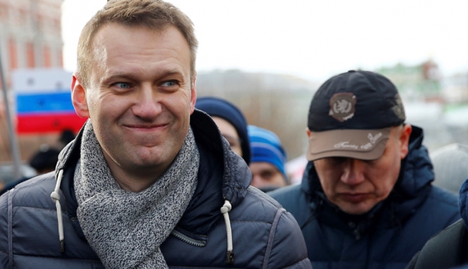 Principalul opozant rus,  Alexei Navalnîi, eliberat din închisoare - alexeieliberat-1508682434.jpg