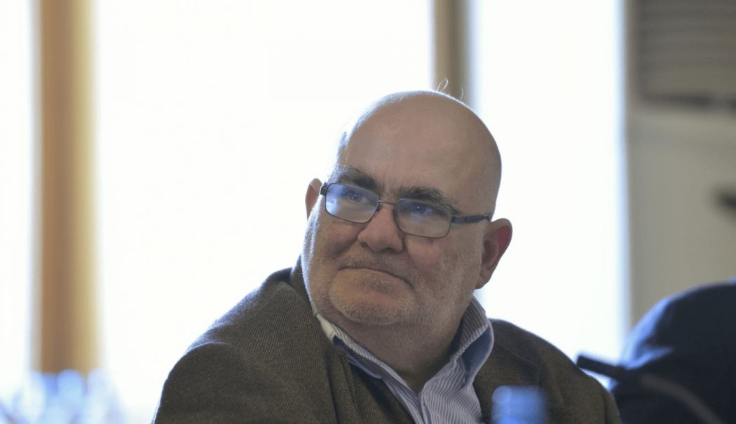 „Tremuram și mă dezbrăcam!” / Mărturia unei foste studente a lui Alfred Bulai, după scandalul de abuz sexual