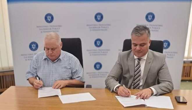Primarul comunei Aliman a semnat contractul pentru asfaltare cu finanțare prin PNI „Anghel Saligny” - aliman-1689686532.jpg