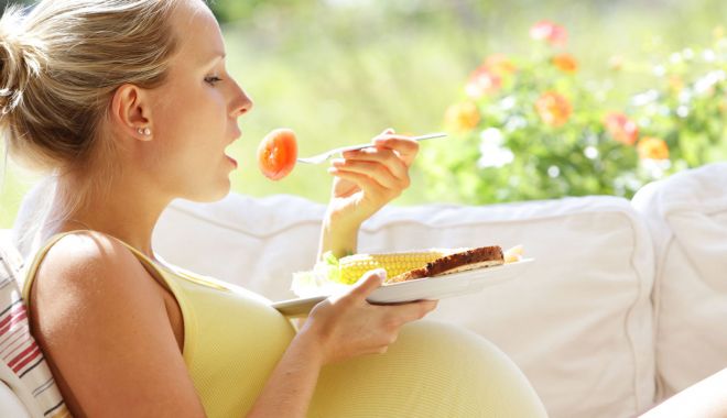 Ce alimentație trebuie adoptată de viitoarea mămică în timpul sarcinii - alimentatiemama2-1524470748.jpg