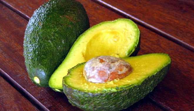 Alimente care te ajută să trăiești o sută de ani - alimentecareteajutaavocado-1358268022.jpg