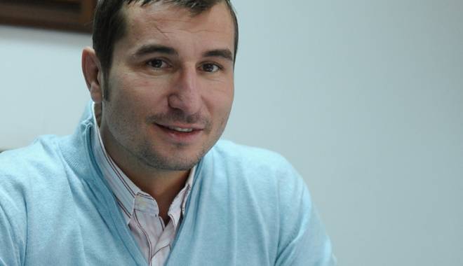 Alin Petrache dorește organizarea Jocurilor Olimpice de tineret la Brașov - alinpetrachesursafrrro-1421860861.jpg