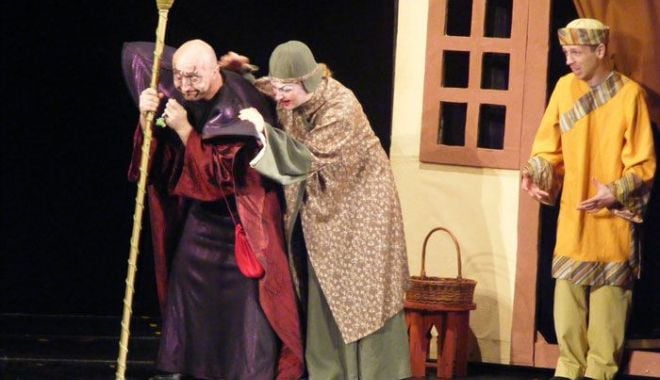 Aladdin își aduce lampa fermecată la Teatrul „Căluţul de mare” - alladin2-1625409490.jpg