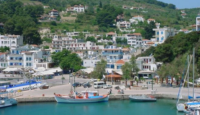 Cod roșu de furtună în mai multe regiuni din Grecia. Românii avertizați de MAE dacă vor să călătorească - alonissos3-1695749939.jpg