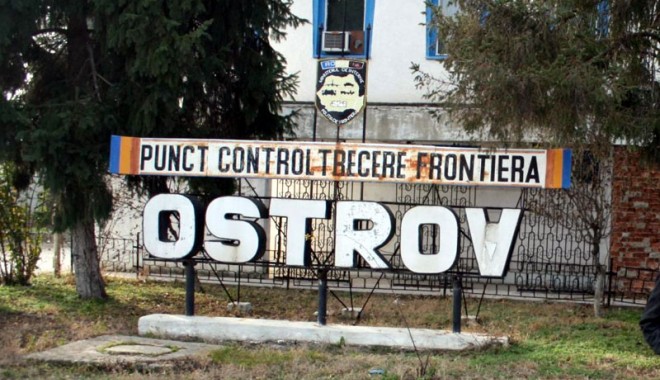 Alte două mașini cu documente false, descoperite în punctele de trecere a frontierei - altedouamasinidescoperitepunctet-1401211122.jpg