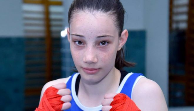 Amalia Niță se menține în formă antrenându-se acasă - amalia-1585854801.jpg