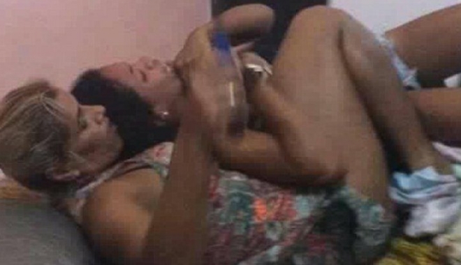 Moment groaznic pentru o amantă! Soția furioasă a dezbrăcat-o și a plimbat-o goală pe străzi - amanta85714300-1487924959.jpg