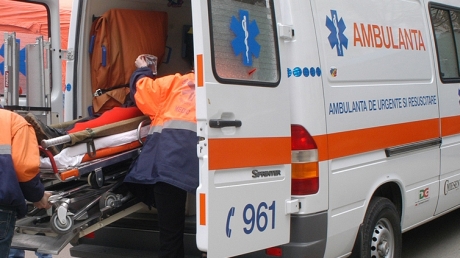 Un mort și un rănit în urma prăbușirii unui turn la Spitalul din Giurgiu - amb-1314024896.jpg