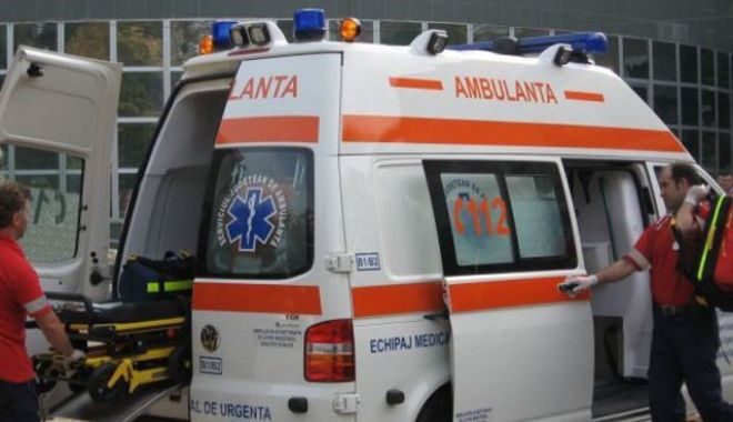 Incident pe podul de la Butelii. O femeie însărcinată a fost rănită - amb-1535144195.jpg