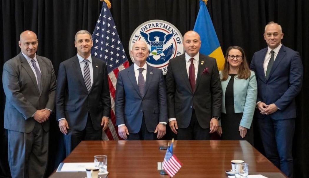 România tot mai aproape de eliminarea vizelor pentru Statele Unite - ambasador-muraru-1726146465.jpg