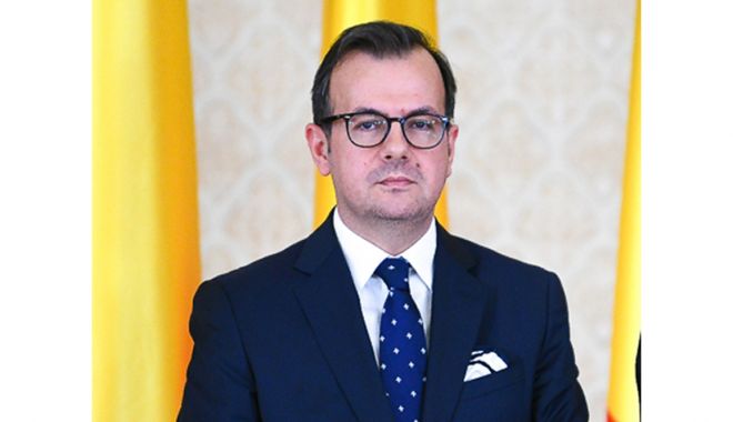 Ambasadorul Republicii Macedonia, în dezbatere cu studenţii ovidieni - ambasadorul2-1620747242.jpg