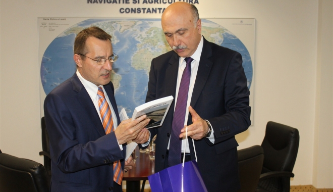Ambasadorul Republicii Cipru, în vizită la CCINA - ambasadorulrepubliciicipru-1493995315.jpg