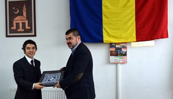 Ambasadorul Turciei la București, Koray Ertaș, în vizită la UDTTMR - ambasadorulturcieilabucuresti2-1412614726.jpg