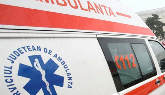 Copil de doi ani în stop cardio-respirator după ce a fost strivit sub o piesă de mobilier - ambulanta-1512227837.jpg