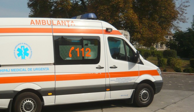 A traversat prin loc nepermis - ambulanta1231329901467-1355924501.jpg