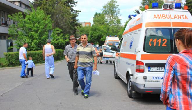 Ambulanța Constanța suplimentează echipajele, de Rusalii - ambulanta2-1432919265.jpg