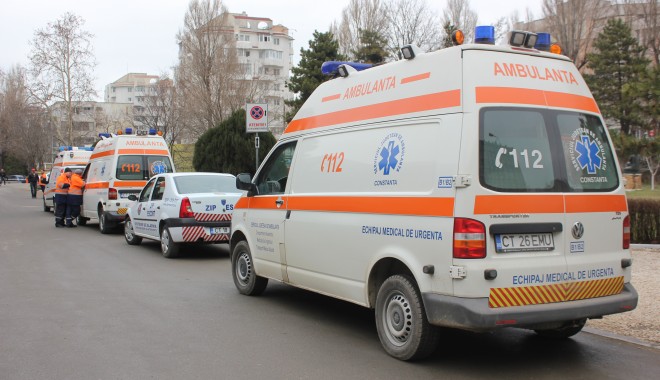 Noi ambulanțe pentru Constanța - ambulanta6-1372930298.jpg