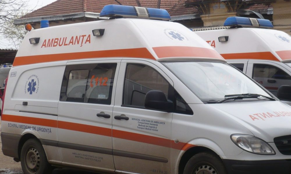 Crăciun cu sute de solicitări la Ambulanța Constanța - ambulanta9m47fst56w21000x600-1735201556.jpg