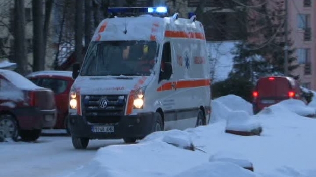 Femeie găsită fără suflare, în zăpadă - ambulantaaaaiarnaaa99647100-1516783093.jpg