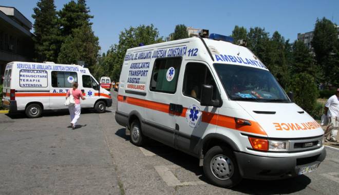 Ambulanța Constanța, număr dublu de echipaje pe litoral, de 1 Mai - ambulantaconstanta-1430416410.jpg
