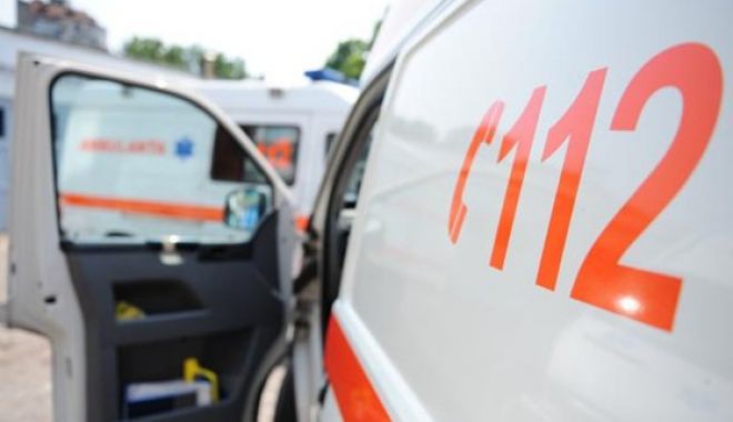 Accident rutier la ieșire din Agigea. O victimă! - ambulantagenericpublimediaoctavg-1575458129.jpg
