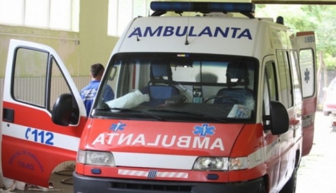 EXPLOZIE într-un bloc, în această dimineață. Victima, un bărbat - ambulantapoza15231600-1481357131.jpg