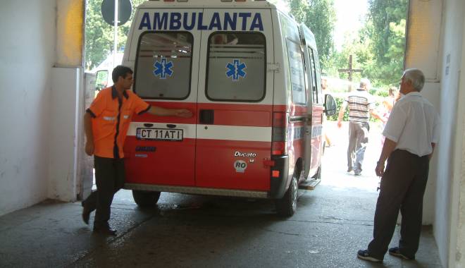 Fișa electronică a bolnavilor, introdusă în serviciile de urgență - ambulantasalvaregf25-1427982504.jpg