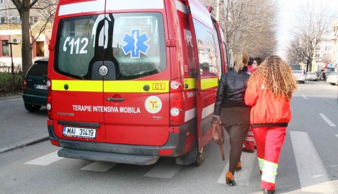 Ambulanța, chemată la instanță pentru un deținut - ambulantasolicitatadetinut-1389980098.jpg