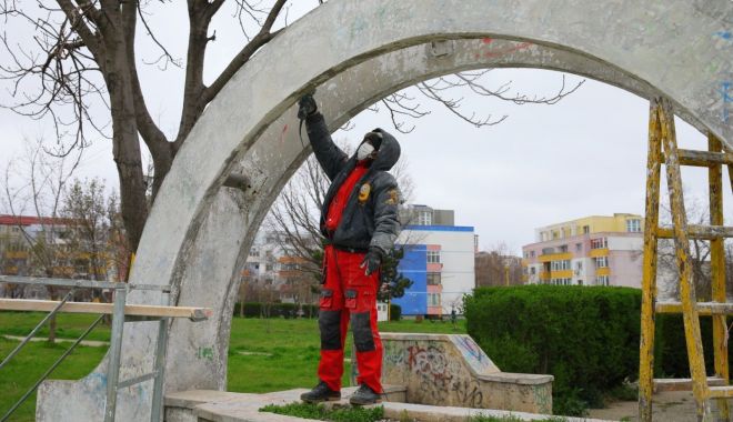 Administrația locală reabilitează parcul din cartierul Poarta 6 - amenajareparc-1585854153.jpg