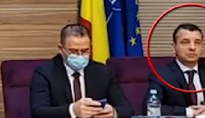 Demnitar în Guvern, amendat pentru că nu a purtat mască de protecţie la o conferinţă de presă - amenda-1641917749.jpg