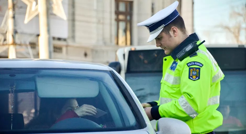 Amendă usturătoare pentru românii care nu au acest act banal în mașinile lor