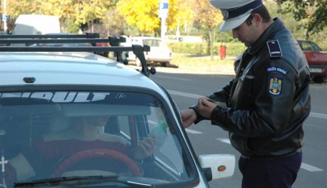 Amenzi de peste 10.000 de lei, aplicate de polițiști - amenda1349529989-1350647273.jpg
