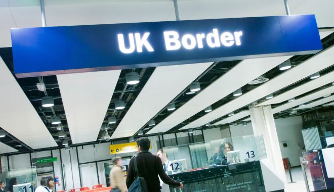 Amenințare pentru români? Boris Johnson promite să reducă nivelul imigrației dacă va câștiga alegerile - amenintarepentruromani-1575832422.jpg