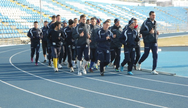 FOTBAL / 
