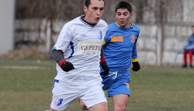 FC Farul a plecat, în sfârșit, spre Antalya! - amicalfcfarul241328460651-1328464525.jpg