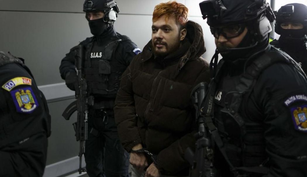 Teroristul Mohamed Amra, extrădat în Franța. A fost escortat la Otopeni de trupele speciale - amra-1740497974.jpg