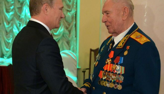 A murit ultimul mareșal sovietic, implicat în puciul împotriva lui Gorbaciov - amurit-1582672072.jpg